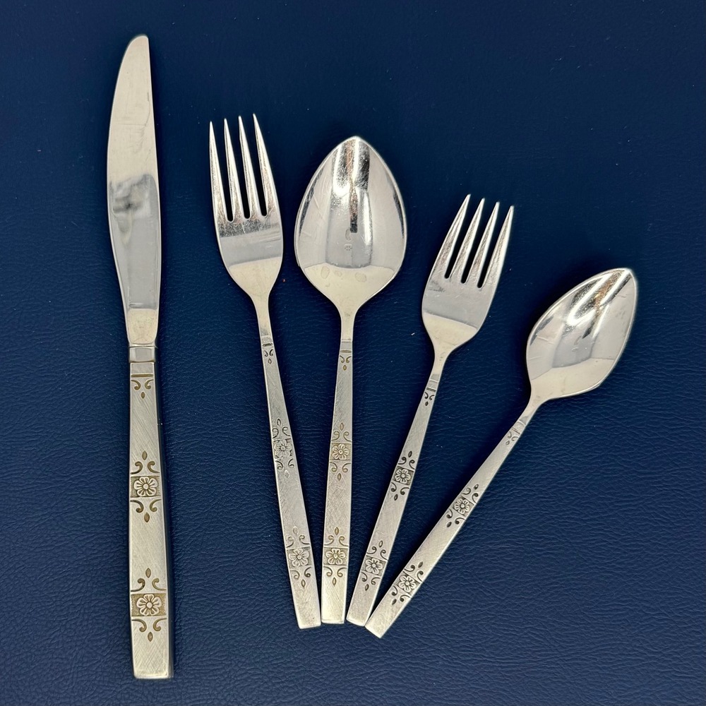 Vintage Oneida Profile Orlando 5 pc Place Setting Etched Floral Flatware